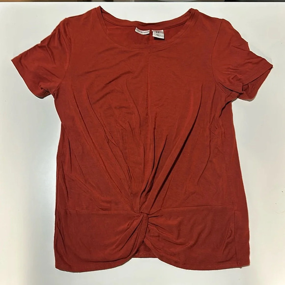 EUC Women’s Max Studio Twist Front Tee, Size XS, Burnt Orange/Red - Picture 1 of 1